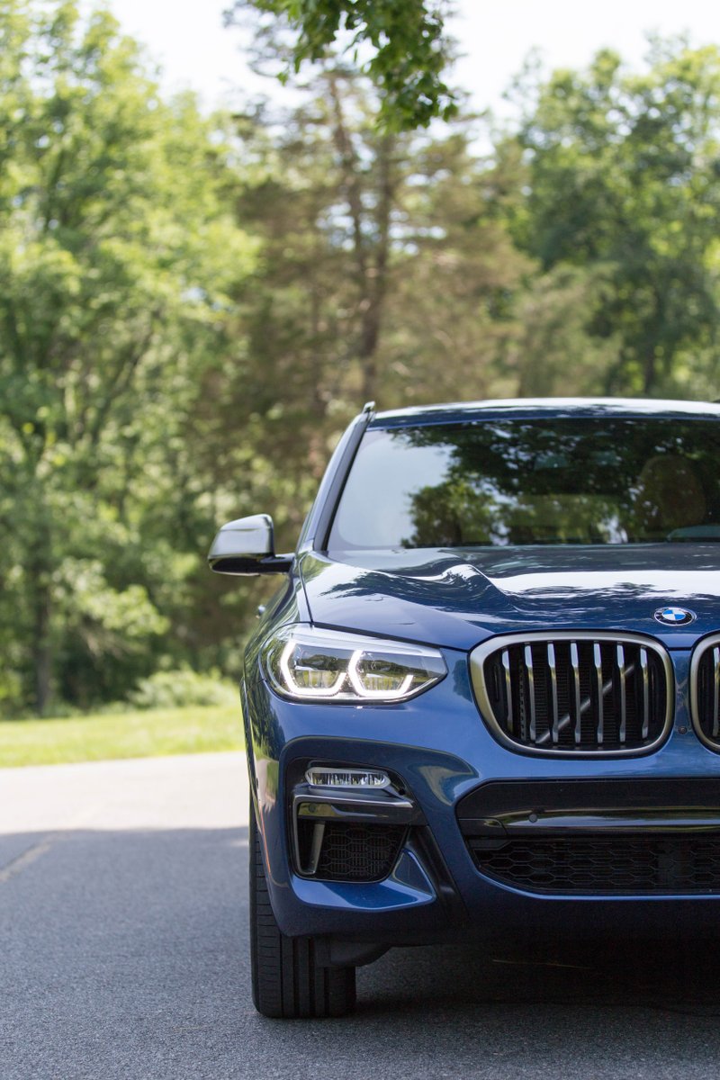 Illustration for article titled The 2018 BMW X3 M40i Makes the Crossover Apocalypse a Little More Tolerable